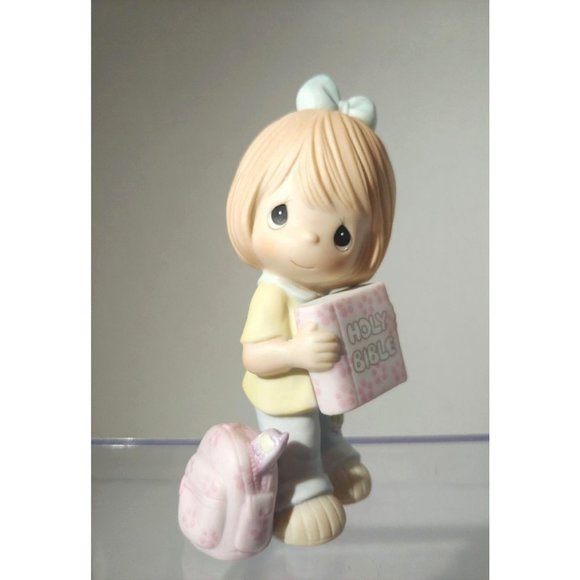 Precious Moments HOLD ON TO YOUR FAITH Figurine #113946 4 1/2 Inches Tall - Picture 1 of 7